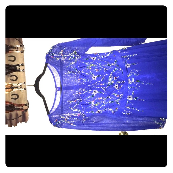 Dress - Picture 1 of 4